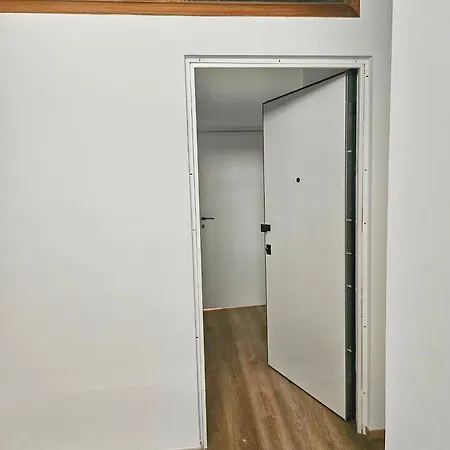Maison Moni *