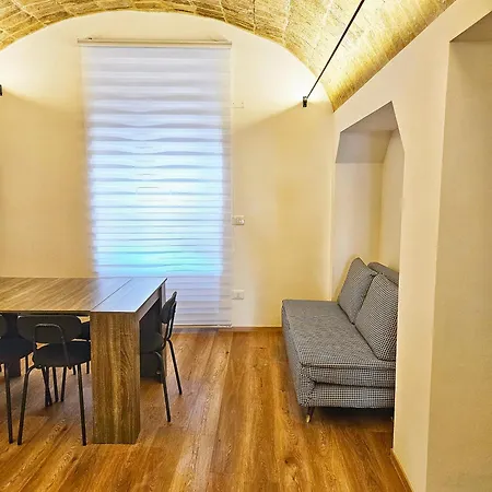 Maison Moni